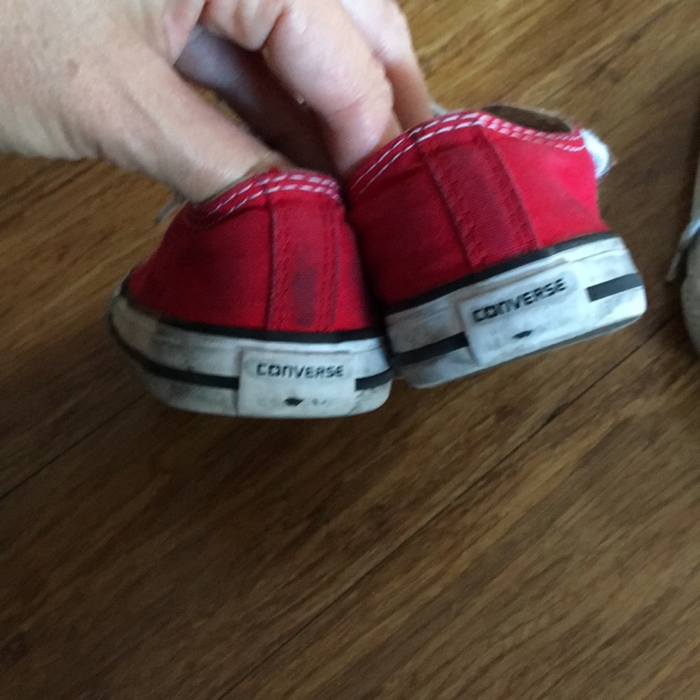 Red Toddler Converse size 8 and 9 - Picture 2 of 5